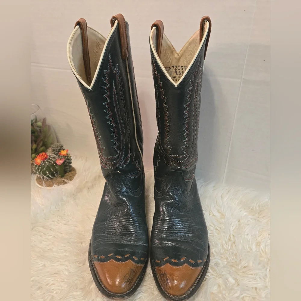 VINTAGE COWBOY BOOTS - Picture 13 of 16